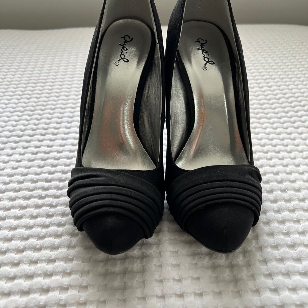 Black Stiletto Heels NWOT - Picture 3 of 3